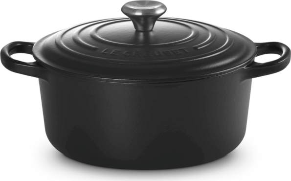 Le Creuset Signature kerek öntöttvas sütő-főzőedény, 22cm, 3,3 l, fekete Le Creuset Signature kerek öntöttvas sütő-főzőedény, 22cm, 3,3 l, fekete