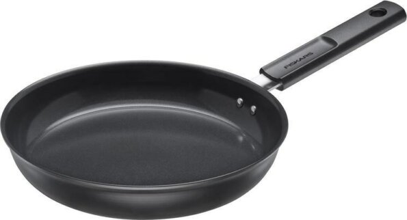 Fiskars Hard Face 1075458 serpenyő, 24 cm