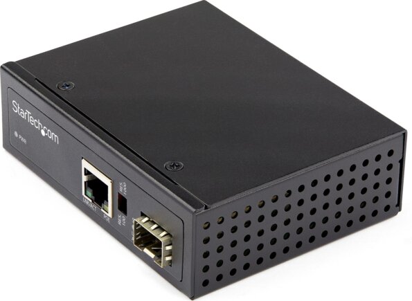 StarTech IMC1GSFP60W Gigabit PoE+ SFP médiakonverter