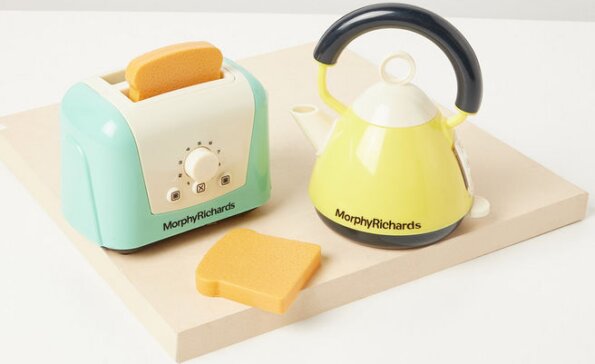 Casdon, Morphy Richards vízforraló és kenyérpirító játékszett Casdon, Morphy Richards vízforraló és kenyérpirító játékszett