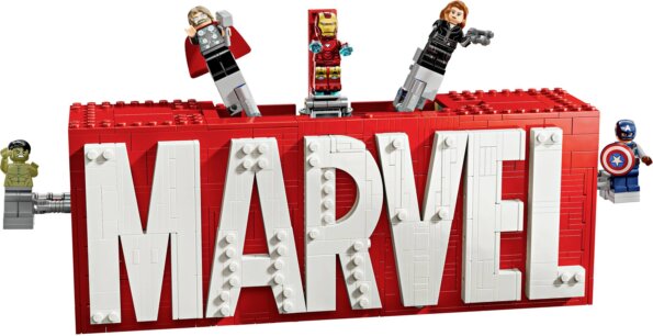 LEGO® Marvel, MARVEL logó és minifigurák