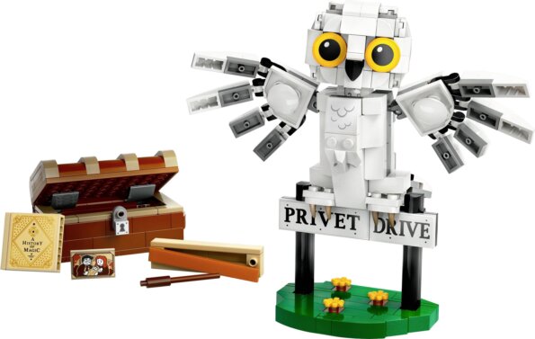 LEGO® Harry Potter™, Hedwig™ a Privet Drive 4-ben