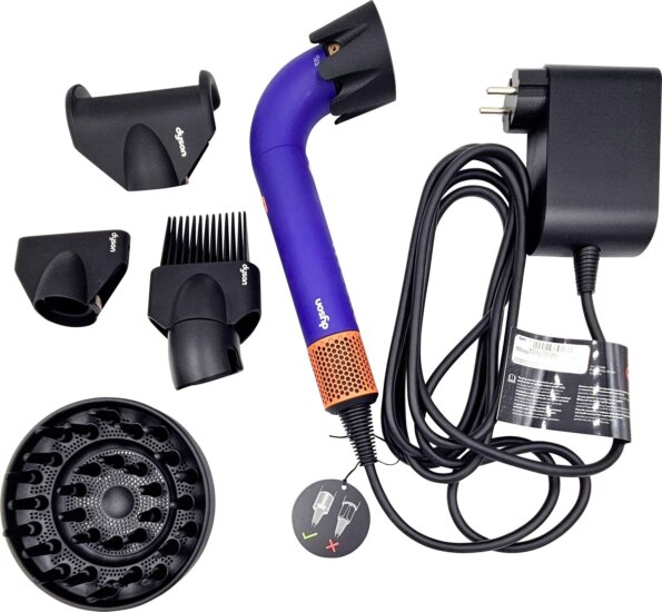 Dyson Supersonic r™ HD18 hajszárító, 1700W, kék/topáz Dyson Supersonic r™ HD18 hajszárító, 1700W, kék/topáz