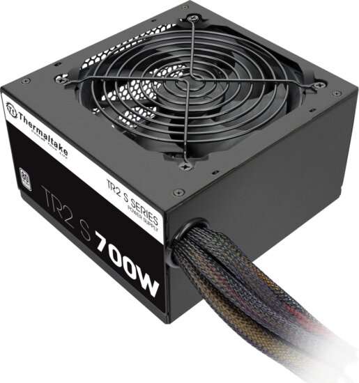 Thermaltake TR2 S (700W, 80Plus®, ATX) Thermaltake TR2 S (700W, 80Plus®, ATX)
