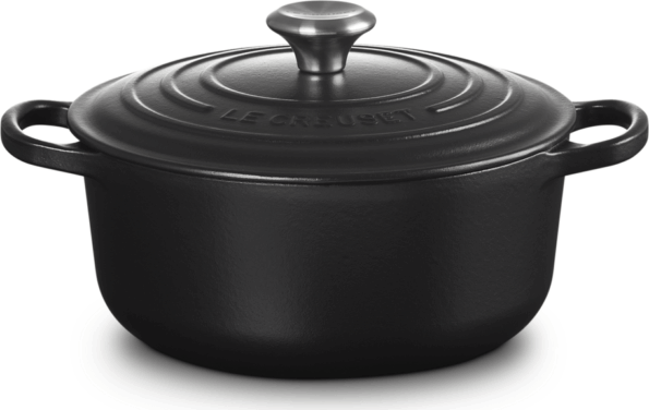 Le Creuset Signature kerek öntöttvas sütő-főzőedény, 20cm, 2,4 l, fekete Le Creuset Signature kerek öntöttvas sütő-főzőedény, 20cm, 2,4 l, fekete