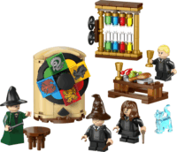 LEGO® Harry Potter, Roxfort™ kastély, A Teszlek Süveg kiválasztási ceremóniája