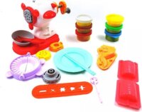 Konyhai gyurmaszett repülő alakú gyurmanyomóval