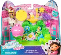 Játékbabák és kiegészítők