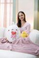NICI, Molang a nyuszi nyalókával plüssfigura, 48 cm