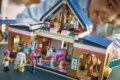 LEGO® Friends, Lovarda és lovasiskola