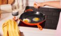 Le Creuset Signature öntöttvas serpenyő, 20 cm, narancs