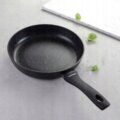 Tiross TS-1254 márvány bevonatú serpenyő, 24 cm
