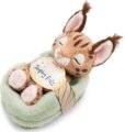 NICI, Alvó hiúz plüssfigura kosárban, 12 cm