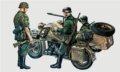 Italeri, BMW R75 Oldalkocsis motorkerékpár makett, 1:35