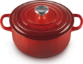 Le Creuset Signature kerek öntöttvas sütő-főzőedény, 22cm, 3,3 l, cseresznyepiros