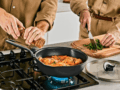 Tefal Excellence G3208402 wok serpenyő fedővel, 24 cm