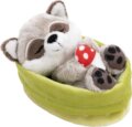 Nici, Alvó plüss mosómedve gombával, kosárban, 12 cm