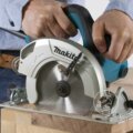 Makita HS6601J kézi körfűrész, 1050W