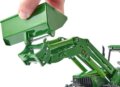SIKU Spielwaren John Deere mit Frontlader