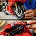 LEGO® Technic, Ducati Panigale V4 S motorkerékpár
