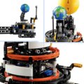 LEGO® Technic, A Föld és a körülötte keringő Hold
