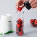 Severin SM 3735 Mix & Go Smoothie készítő, 300W, Fehér
