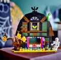 LEGO® Icons, Halloweeni istálló