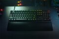 Razer Huntsman V2 (amerikai - US, Purple Switch, RGB, gamer, fekete)