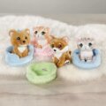 NICI GREEN, Csíkos cica plüssfigura kosárban, 12 cm