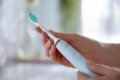 Philips Sonicare 2100 Series elektromos fogkefe, Világoskék