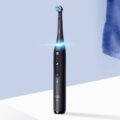 Oral-B iO Series 5N Matt Black elektromos fogkefe, Fekete
