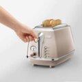 DeLonghi Icona Vintage CTOV 2103.BG kenyérpirító, 2 szeletes, bézs