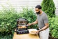 Ninja Woodfire OG701EU kültéri grillsütő és forrólevegős sütő, 2400W