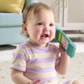 Fisher-Price, Kacagj És Fejlődj kinyitható telefon