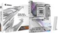 Gigabyte X870E AORUS MASTER X3D ICE alaplap
