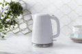 Russell Hobbs Honeycomb 26050-70 vízforraló, 1,7 l