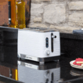 Russell Hobbs Inspire 24370-56 kenyérpirító, 2 szeletes, fehér