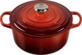 Le Creuset Signature kerek öntöttvas sütő-főzőedény, 24cm, 4,2 l, cseresznyepiros
